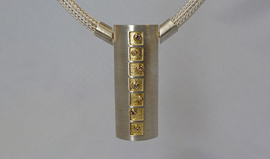Collier